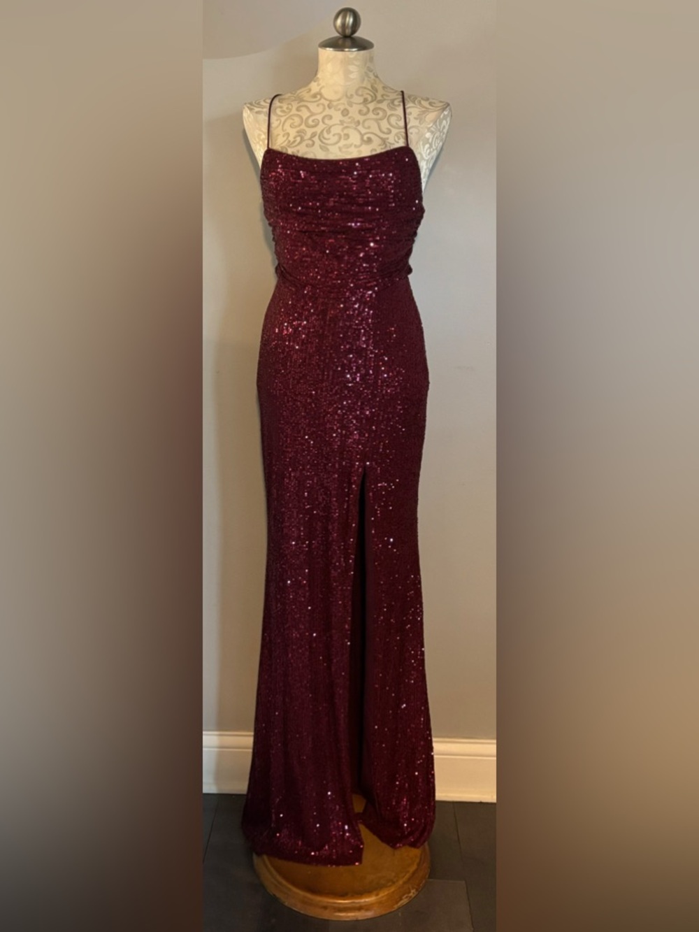 Lulus Sequin Burgundy Evening Gown - Elegant Dress Size Medium. #A - Picture 7 of 7